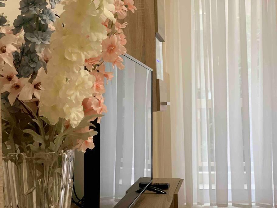Alexa'S Downtown Apartment Atenas Exterior foto